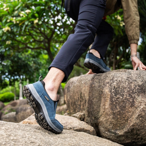 Aawaay® – Zapatos de gamuza, cosidos a mano, diseñados para proporcionar una pisada estable, cómoda y natural durante todo el día