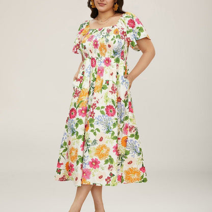 👗 Virágmintás midi ruha, smockolt négyzet alakú nyakkivágással és zsebekkel ✨